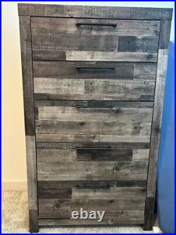 Ashley Funiture 5 drawer dresser solid wood