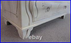 Ethan Allen Legacy Paint Decorated Bachelors Chest, 3 Drawer Dresser 13-9401