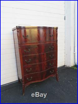 Flame Mahogany Serpentine Front Chest of Drawers By Union Furniture 8868