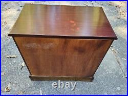 Local Pickup Chippendale Bachelors Chest of Drawers End Table Nightstand