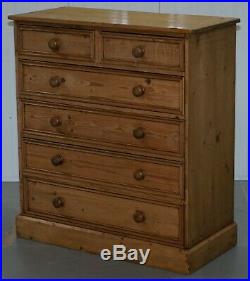 Lovely Vintage Chest Of Solid Pine Drawers Two Over Four Formation English Made