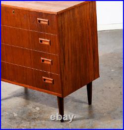 Mid Century Danish Modern Chest Drawers Dresser 4 drawer Teak Wood Denmark Mcm