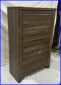 Signature Design by Ashley Juararo 5-Drawer Chest Dark Brown