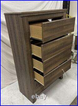 Signature Design by Ashley Juararo 5-Drawer Chest Dark Brown